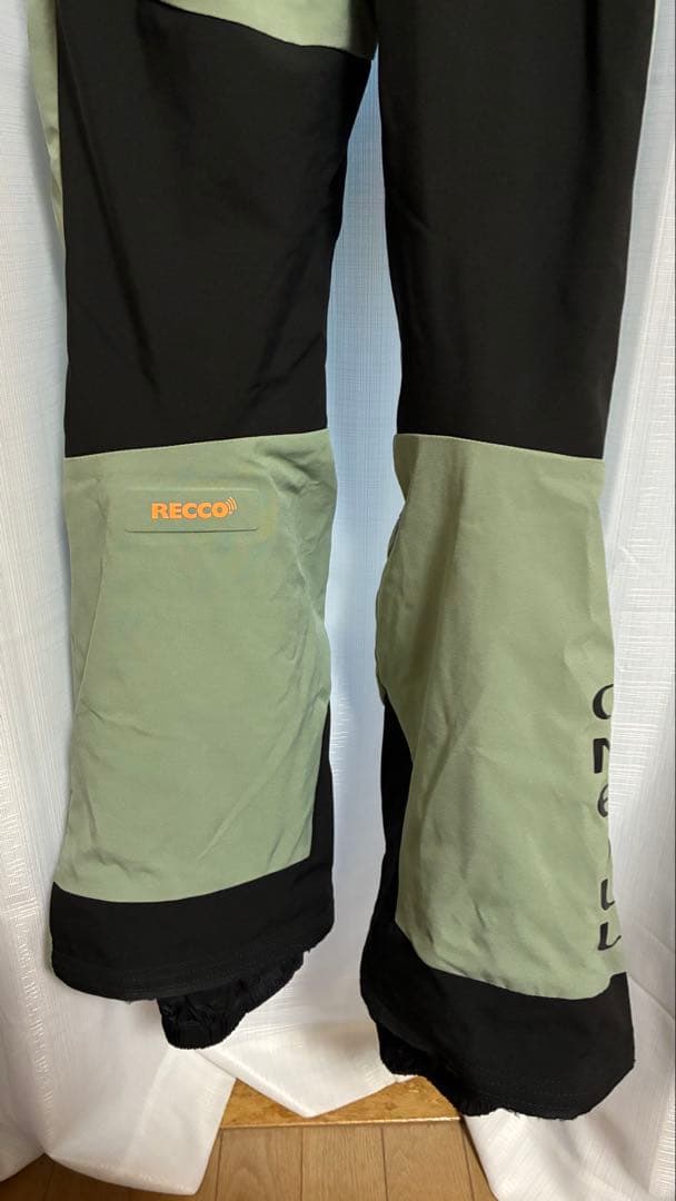 【中古】O'Neill スノーボードオーバーオール オリーブグリーン