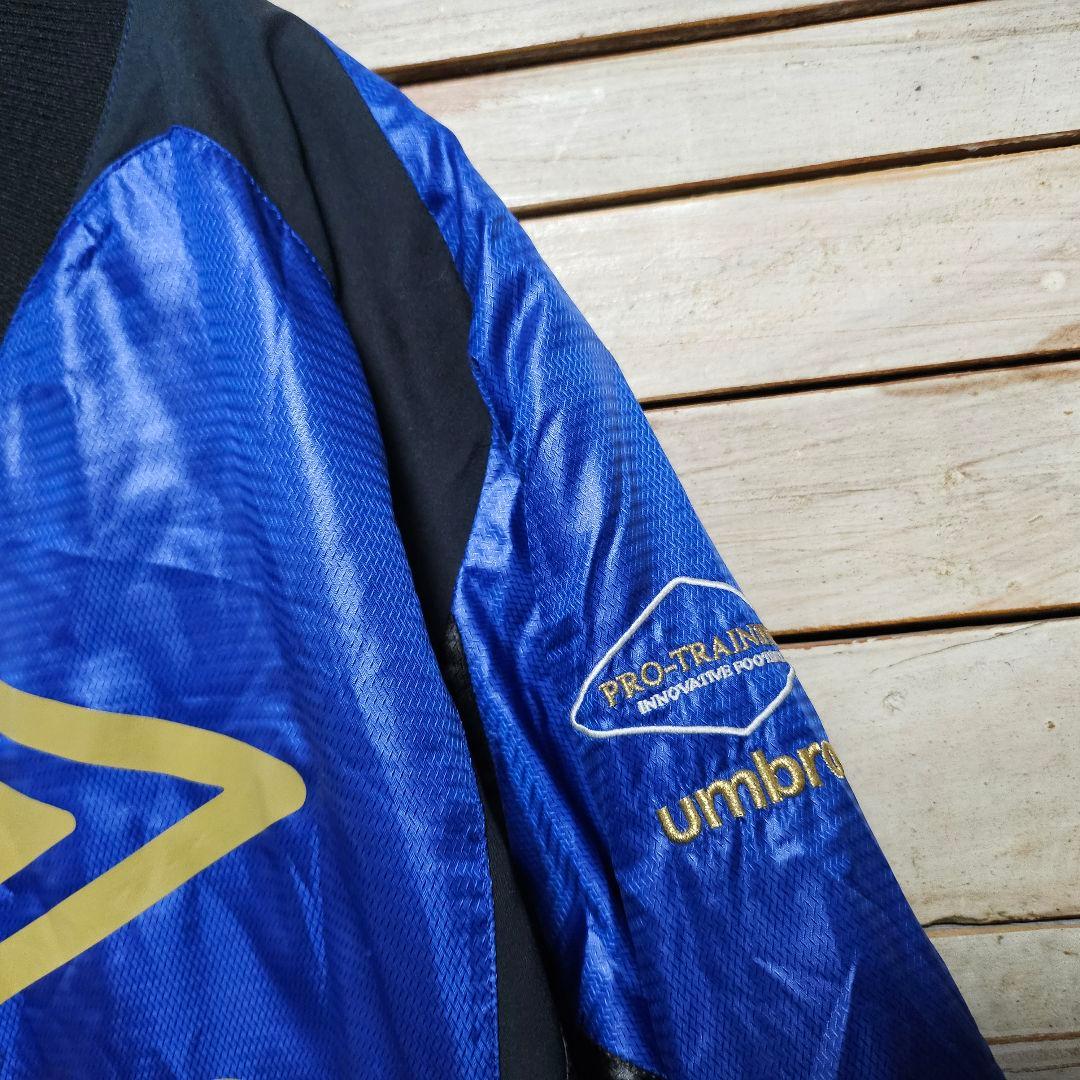 umbro アンブロ　PRO-TRAINING ピステ上下 セット 中綿 防寒