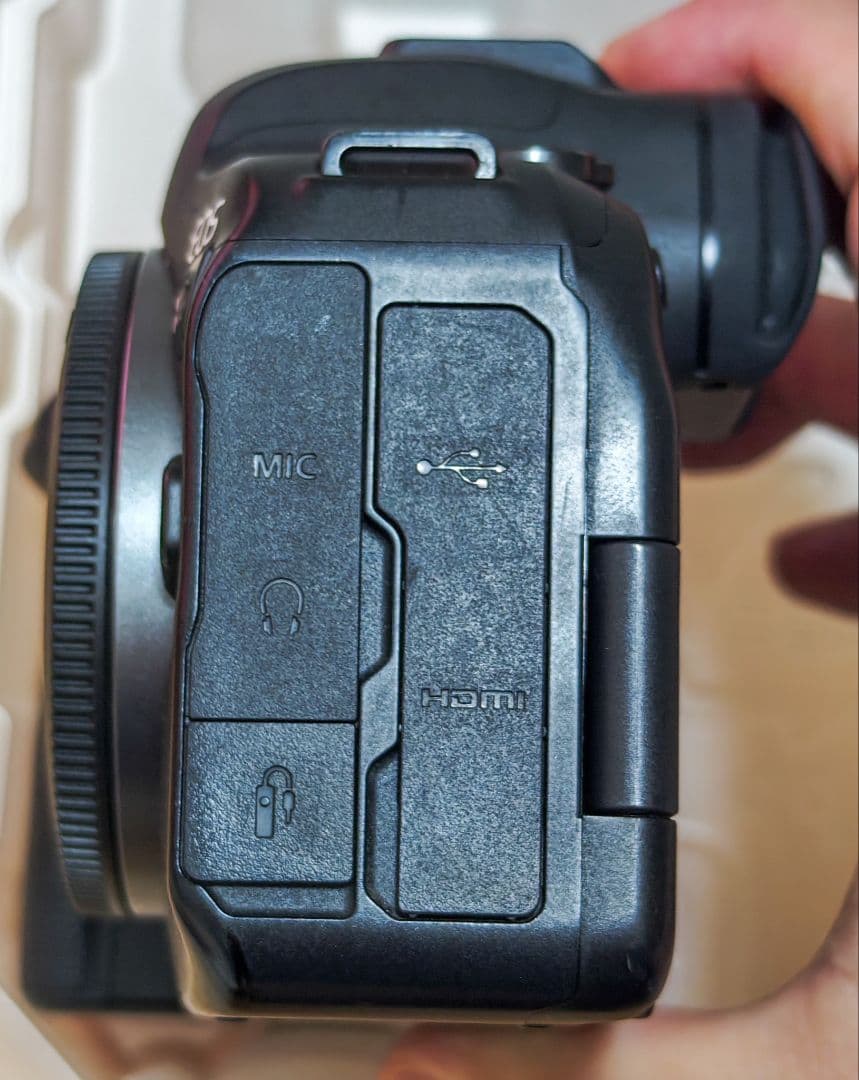 【美品・付属品あり】Canon EOS R6 ボディ 元箱あり 動作確認済