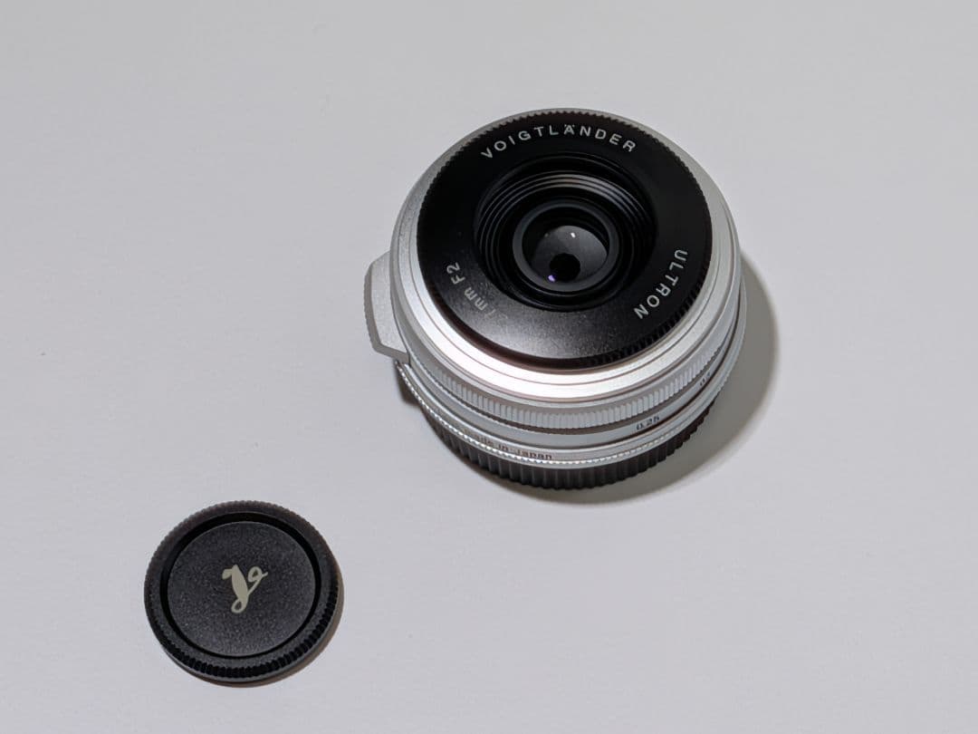 【美品】フォクトレンダー 27mm F2 ULTRON X 銀 フィルター付き