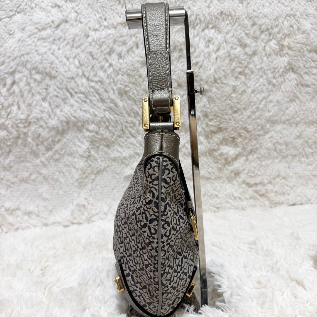 バッグ LOEWE New Road Anagram Hobo Bag