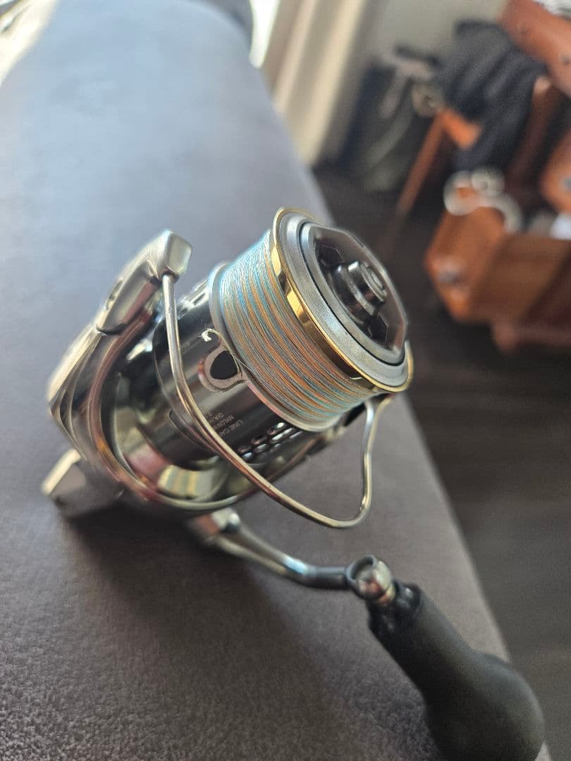 18ステラ2500SHG　メーカーにてオーバーホールして1度使用　バリアルノブ