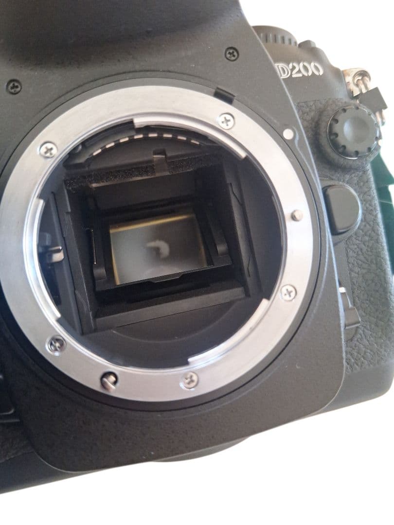 Nikon D200 ボディ ジャンク｜付属品多数 元箱 MC-30付