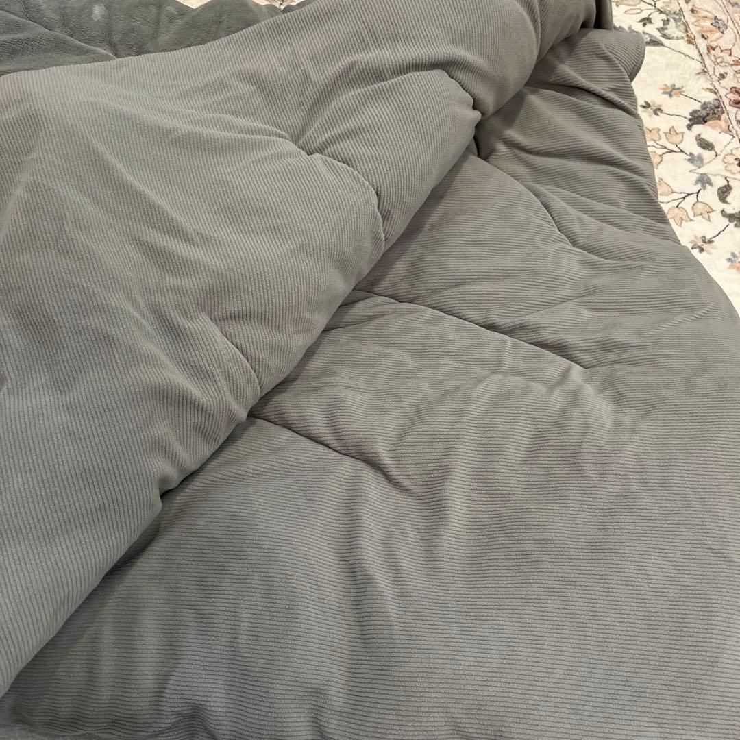 ニトリ　カバー無しでつかえる温度調整　グレー セミダブル掛け布団