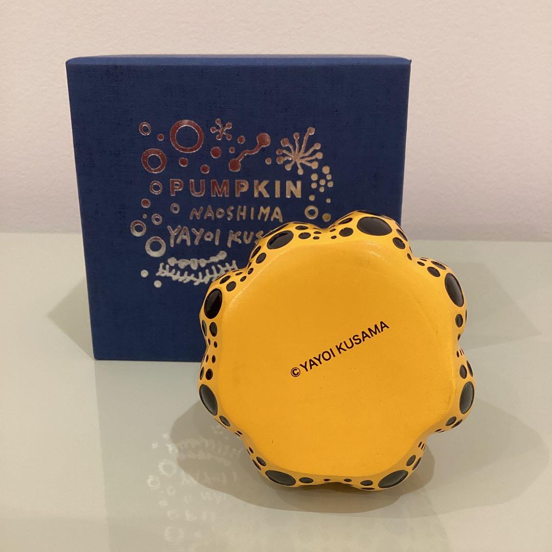 草間彌生　パンプキン　オブジェ　直島限定　黄色