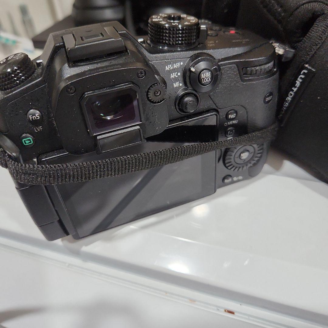 LUMIX GH5 デジタル一眼レフカメラ
