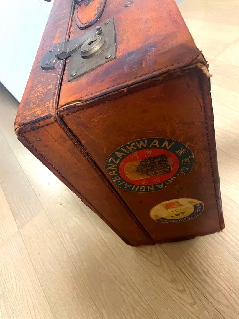 ヴィンテージ　旅行トランク　革製　レトロ　インテリたち