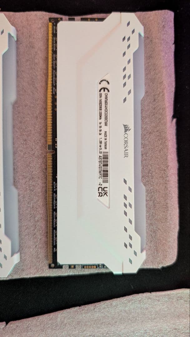 メモリー CORSAIRDDR4-3200MHz VENGEANC RGB PRO16GB