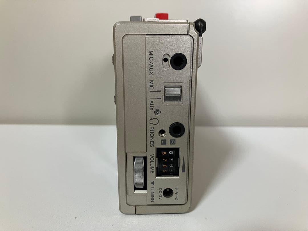 AIWA HS-J2 カセットレコーダー　ジャンク品