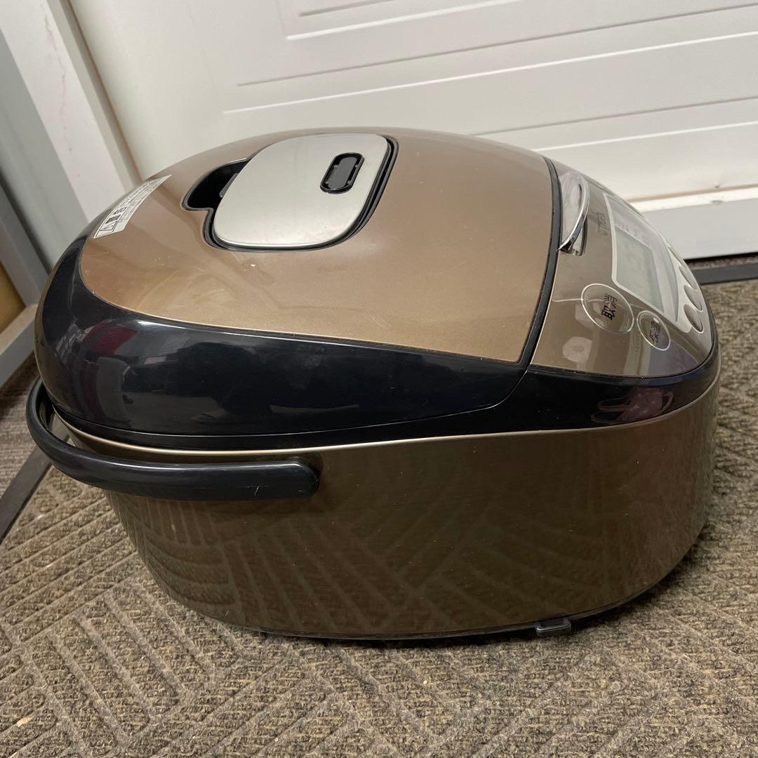 0064 タイガー　JKT-P180 炊飯器　IH炊飯ジャー　2020年製