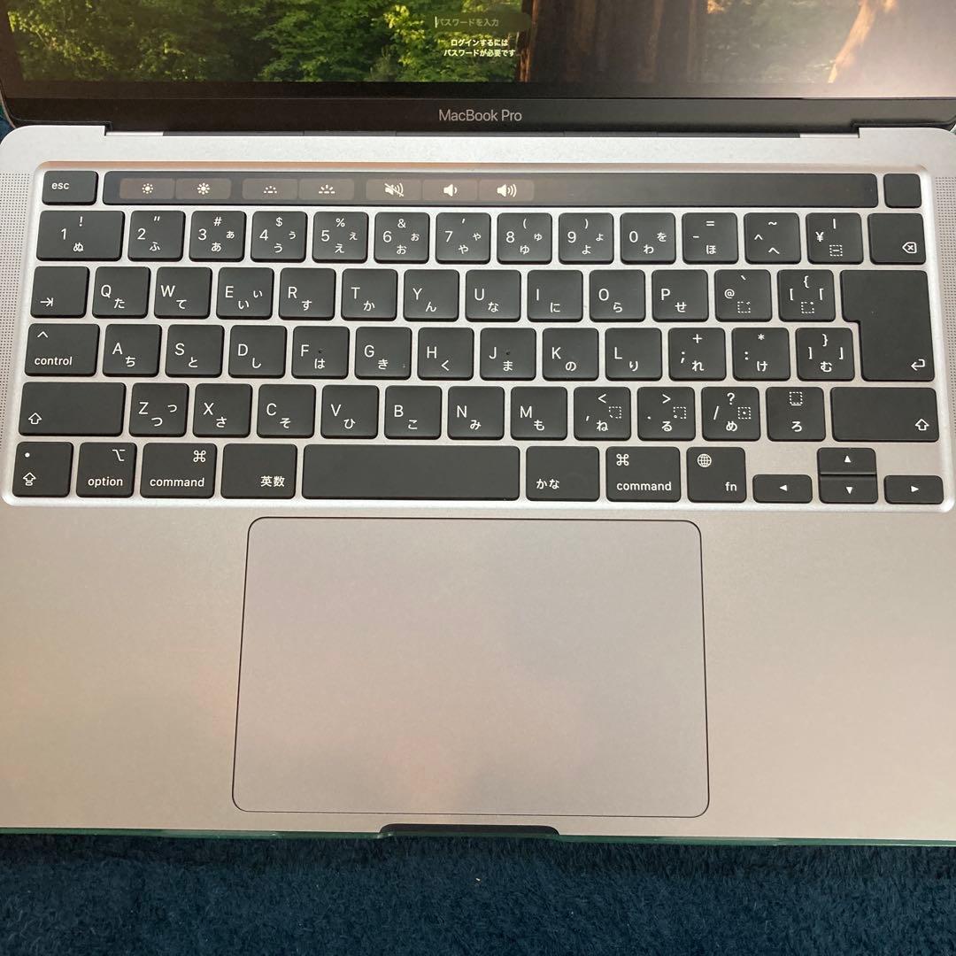 超美品　MacBook Pro 13インチM2 2022年モデル　8GB