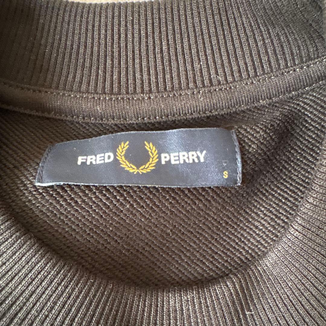 FRED PERRY クルーネックスウェット S ブラック