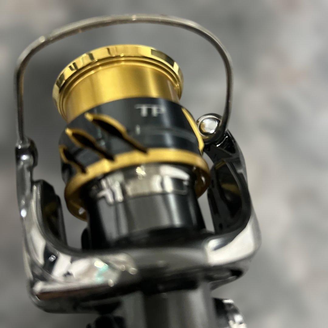 【美品】20ツインパワーC2000S ios ラインローラーカスタム