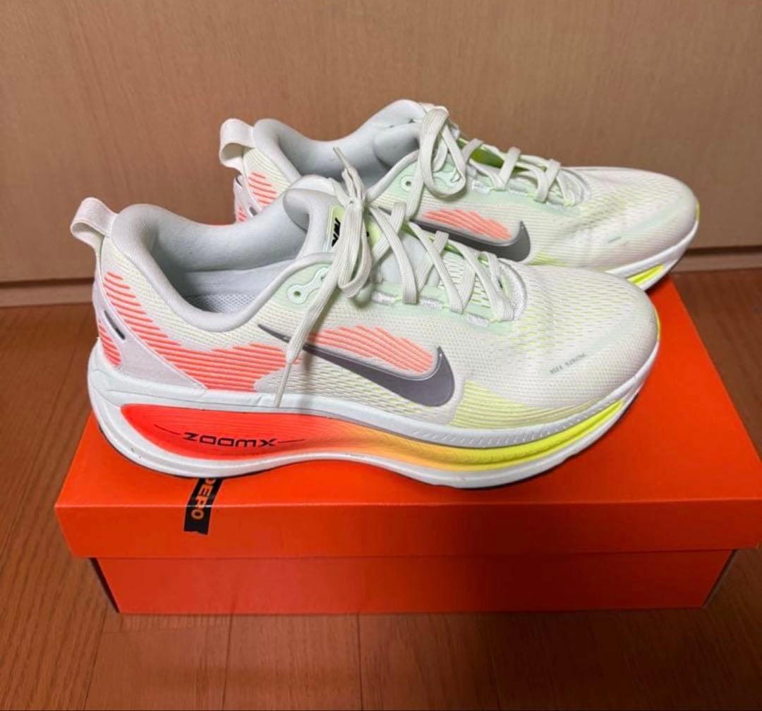 NIKE ボメロ18 27.5cm