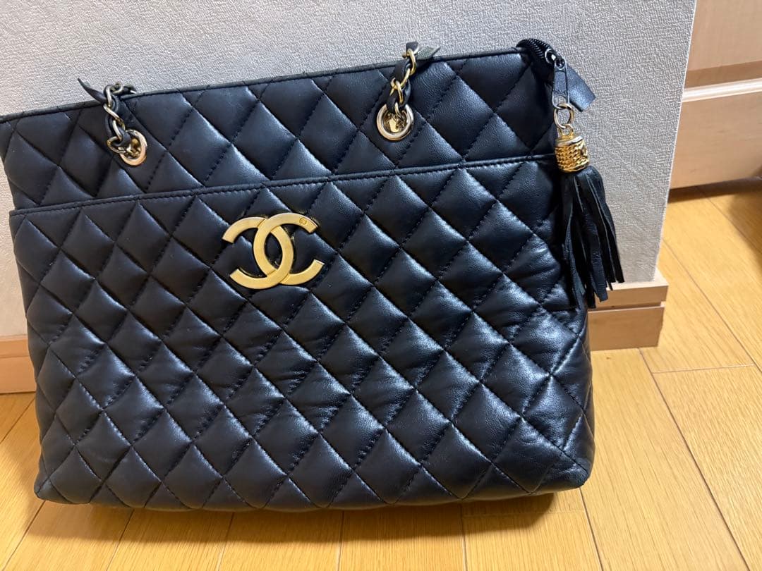 さ*ん様 CHANEL 黒 キルティング ショルダーバッグ