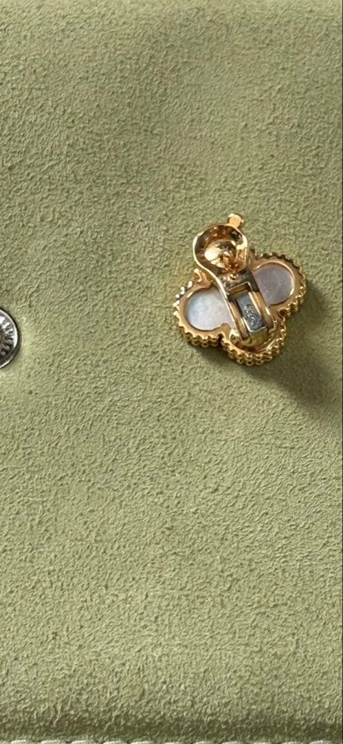 ＭＭヴァンクリーフ＆アーペル ヴィンテージ　ホワイト片耳