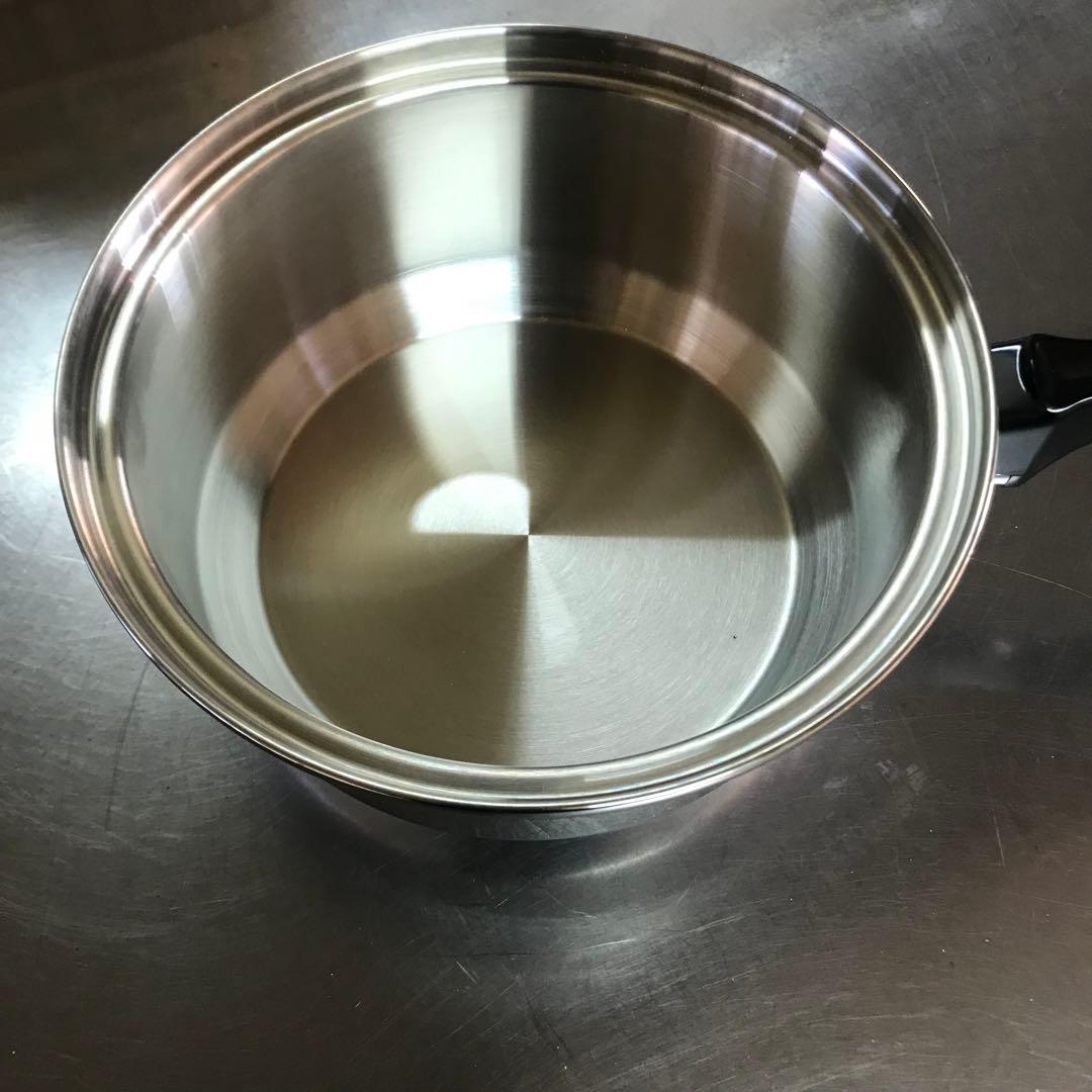 ＩＨ対応　3コートフタ無し新品　インコア　ウイスコ