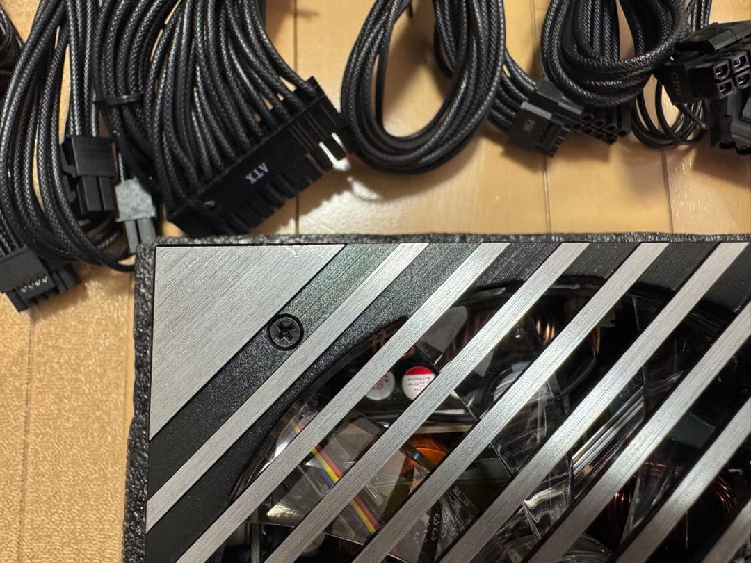 ROG LOKI 750W PLATINUM SFX-L電源