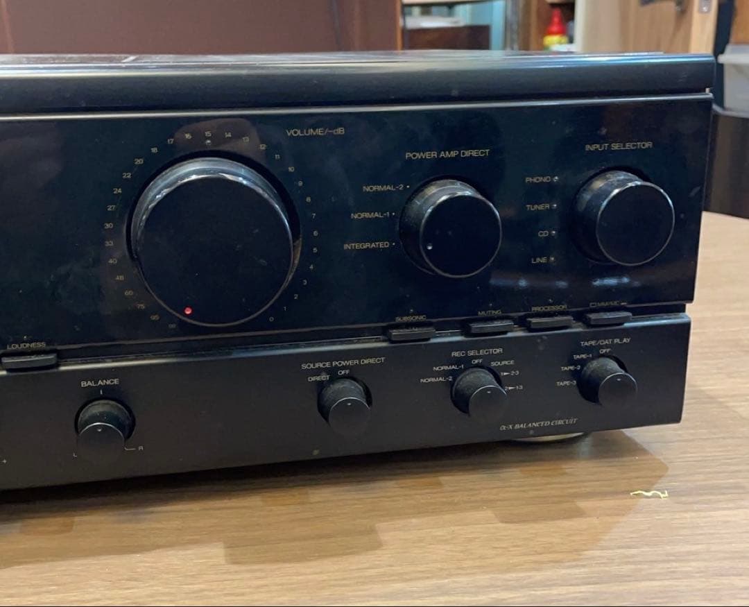 サンスイ　AU-α607KX プリメインアンプ