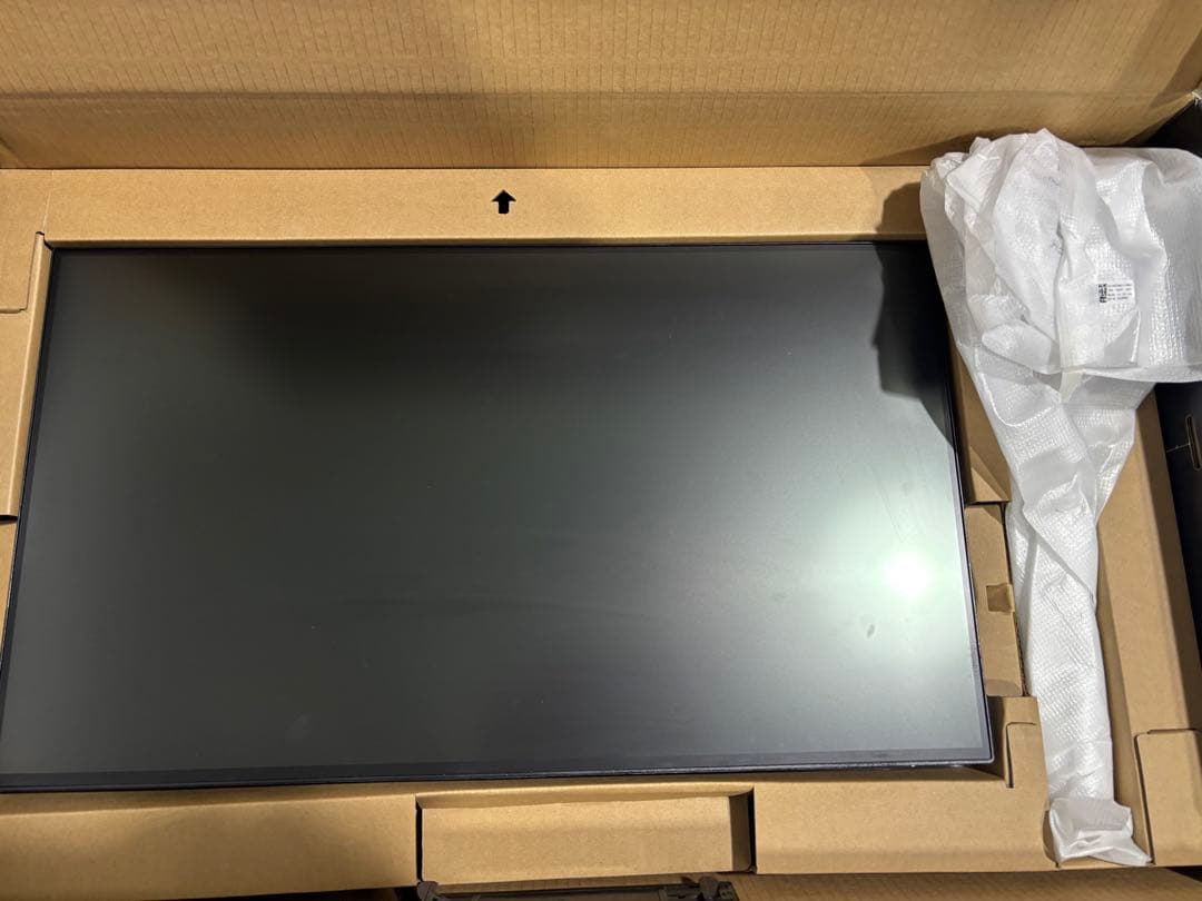 Dell U2422HE 23.8インチ USB-C HUB モニタ−⑤