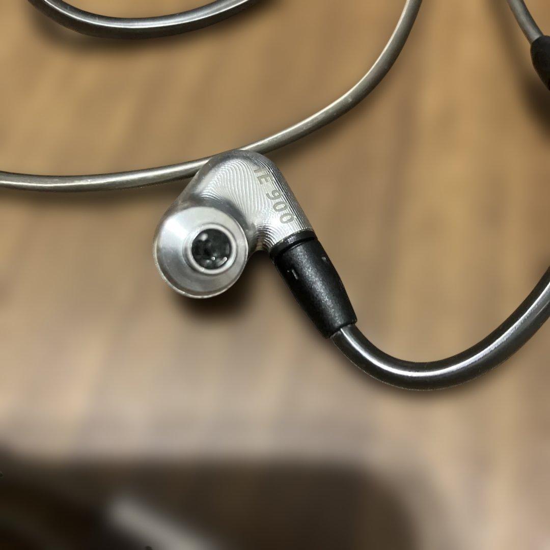 リケーブル可能イヤホン シルバー　左のみ