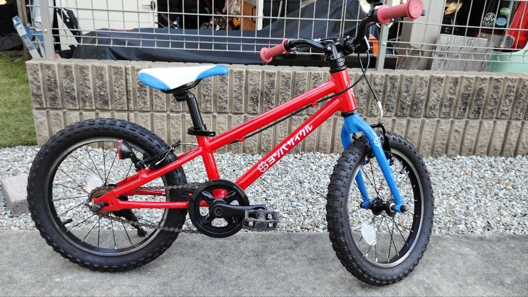 ヨツバサイクル 16インチ 　レッド