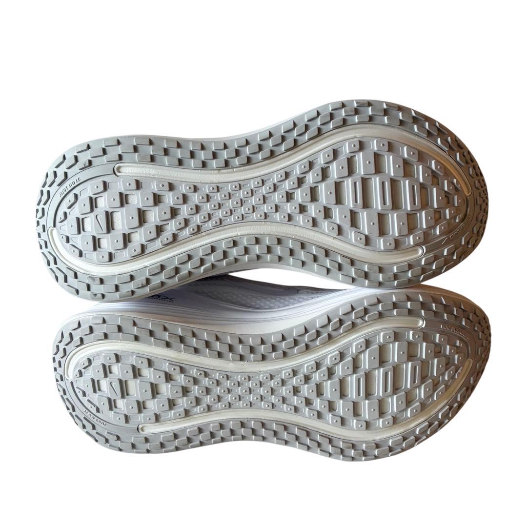 【新品・未使用】ナイキ ボメロプラス 27cm US9 HV8150 完売品