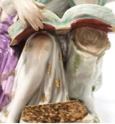 マイセン風 フィギュリン ミューズとキューピッド 高さ21cm（真贋不明）