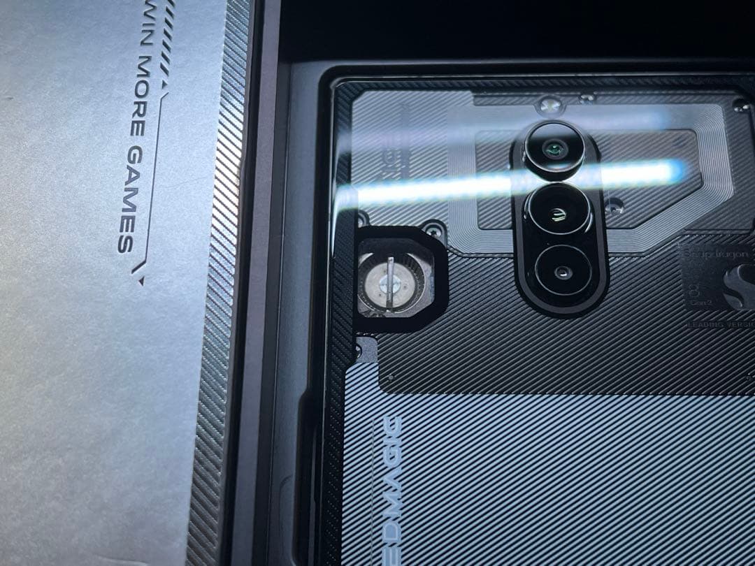 REDMAGIC 8S Pro 16+512GB Aurora本体
