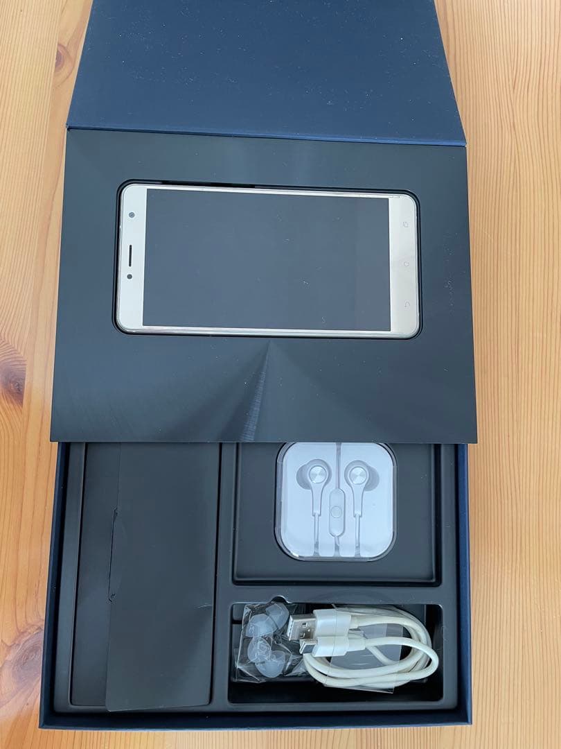 ASUS Zenfone 3 Deluxe ZS550KL スマートフォン 本体