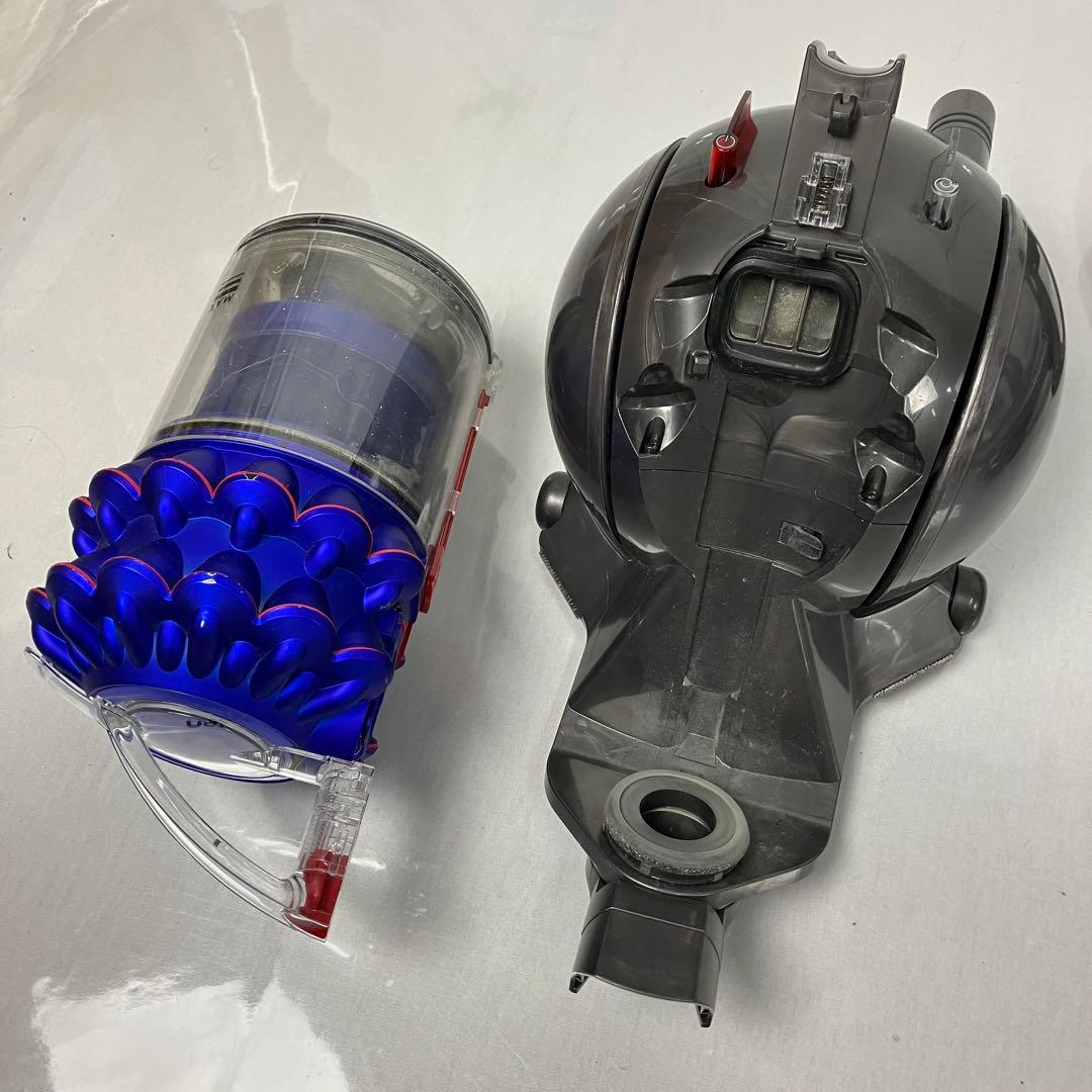 □ dyson ダイソン電気掃除機 CY24