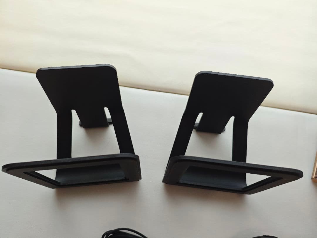 PreSonus eris e3.5 bt　bluetooth対応　スタンド付き