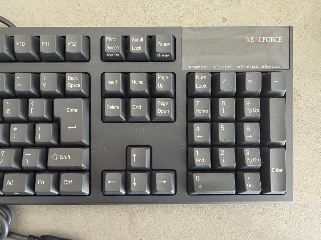 Realforce R2-JP4-BK acrylic カバー付き