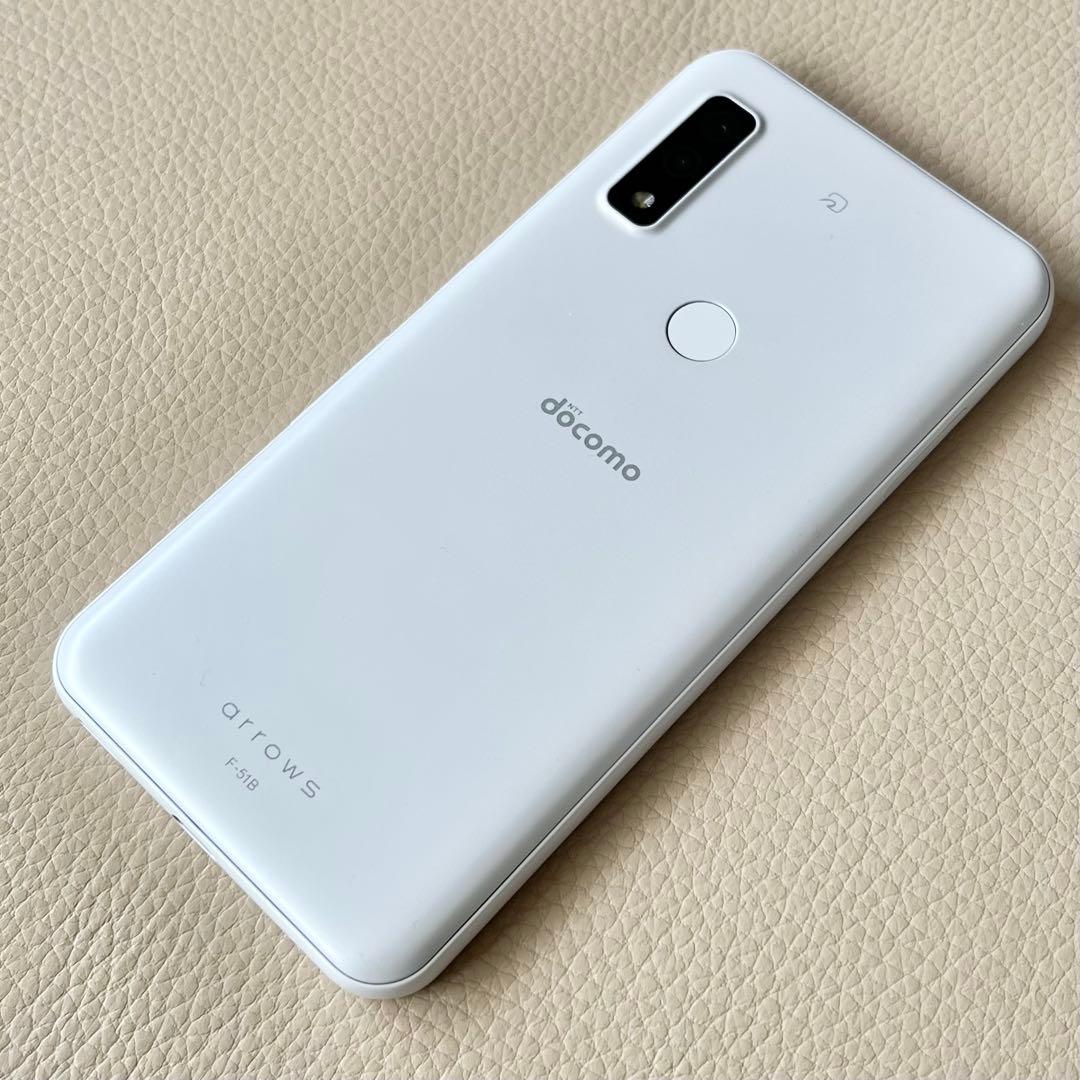 arrows We F-51B docomo スマートフォン 本体
