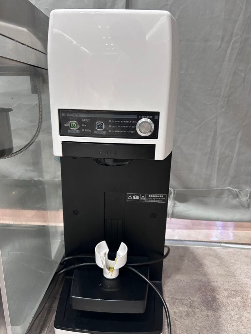 サンデンスジャータ ソフトクリーム CIM-20A 手動自動切換え可能