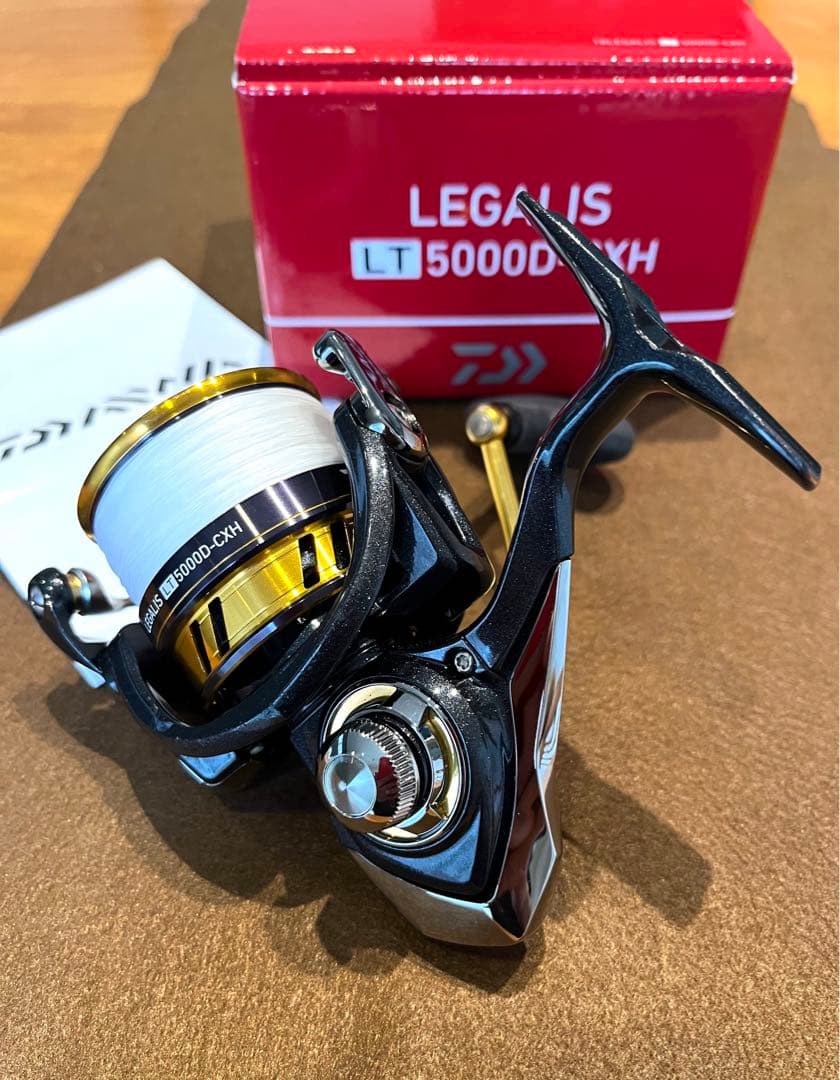 超美品　ダイワ DAIWA LEGALIS レガリス LT5000D-CXH