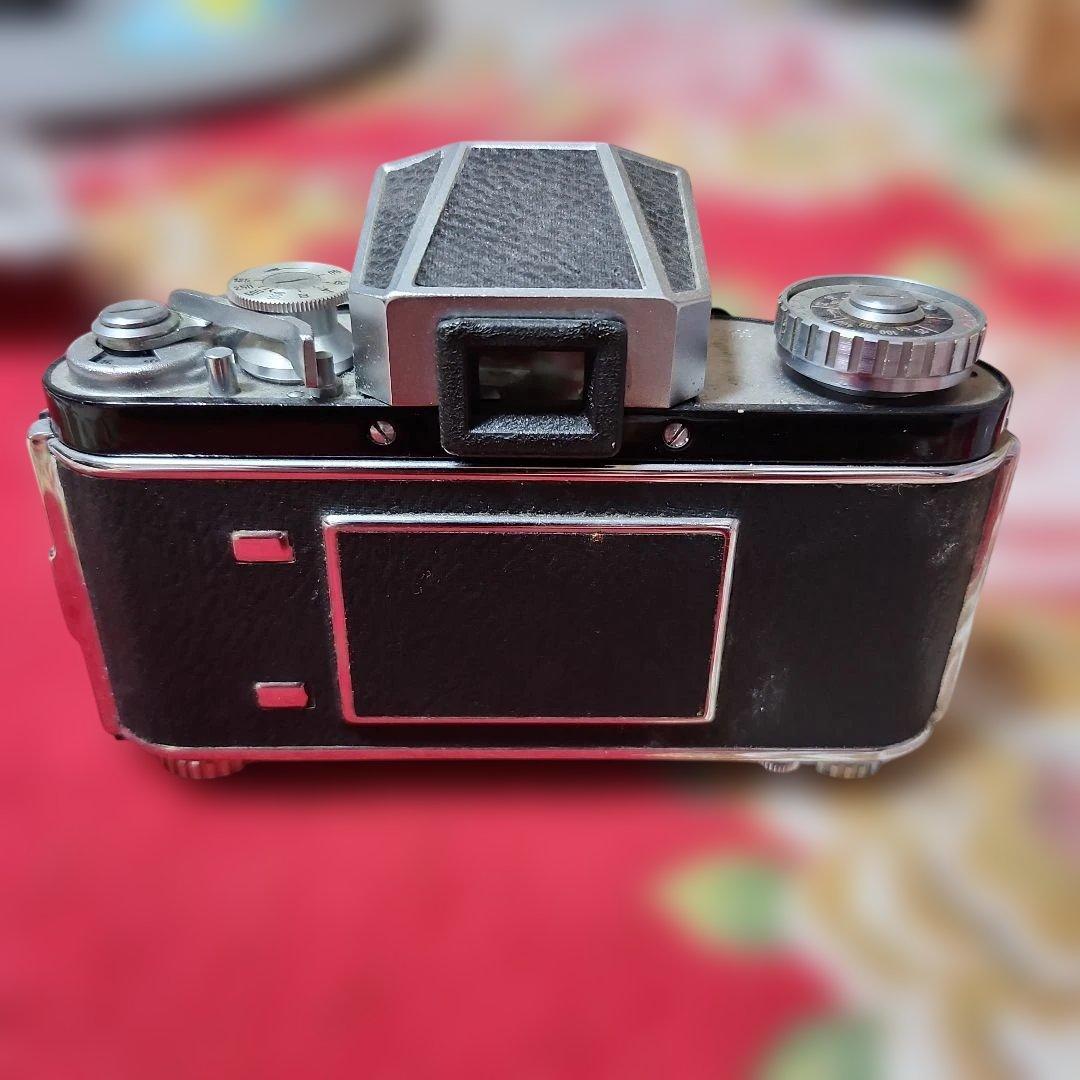 ま*く様 EXAKTA VX フィルムカメラ 50mmレンズ付き