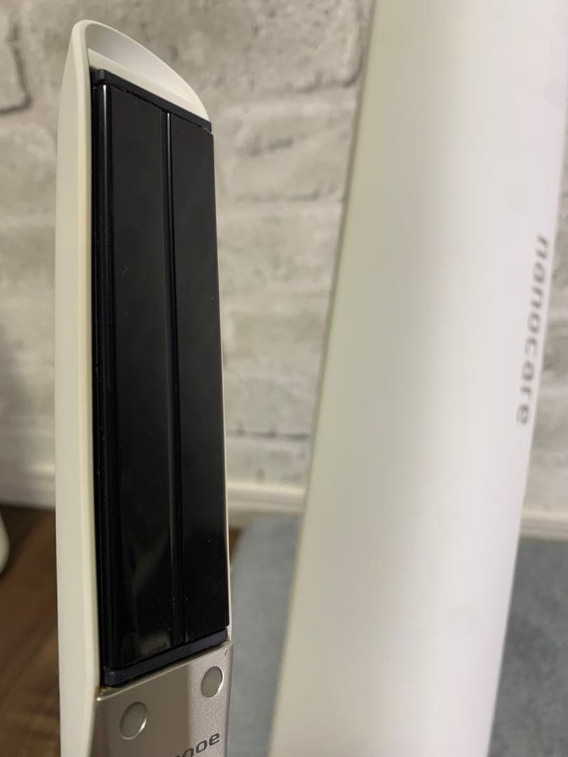 【比較的美品】Panasonicナノケアストレートヘアアイロン EH-HS0J