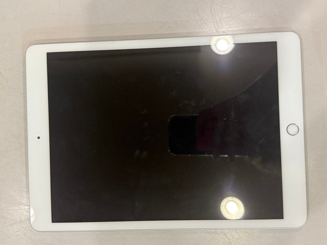 「コタロー」Apple iPad 第8世代　32ギガ　箱あり