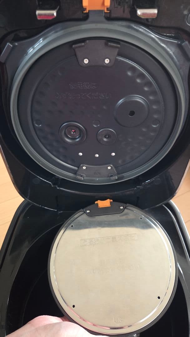 象印炊飯器 豪炎かまど釜　NW-JU18 黒　2019年製