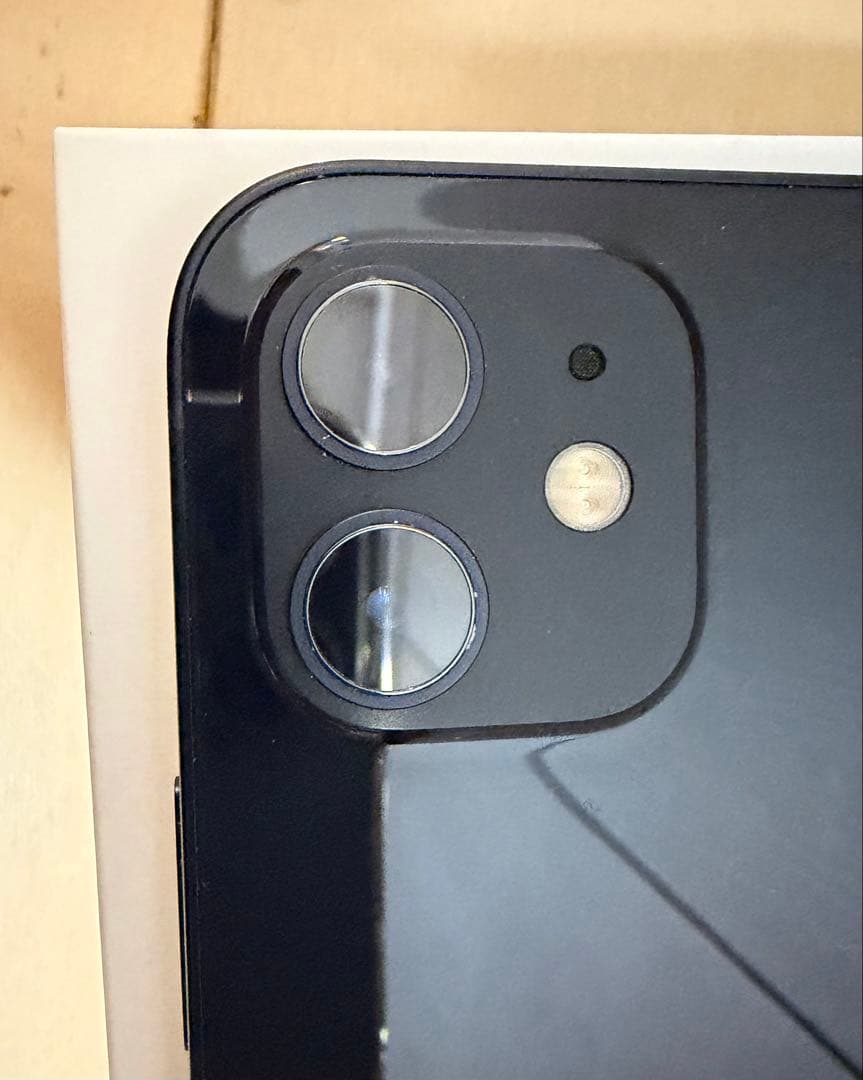 Apple iPhone 12 ブラック 本体のみ