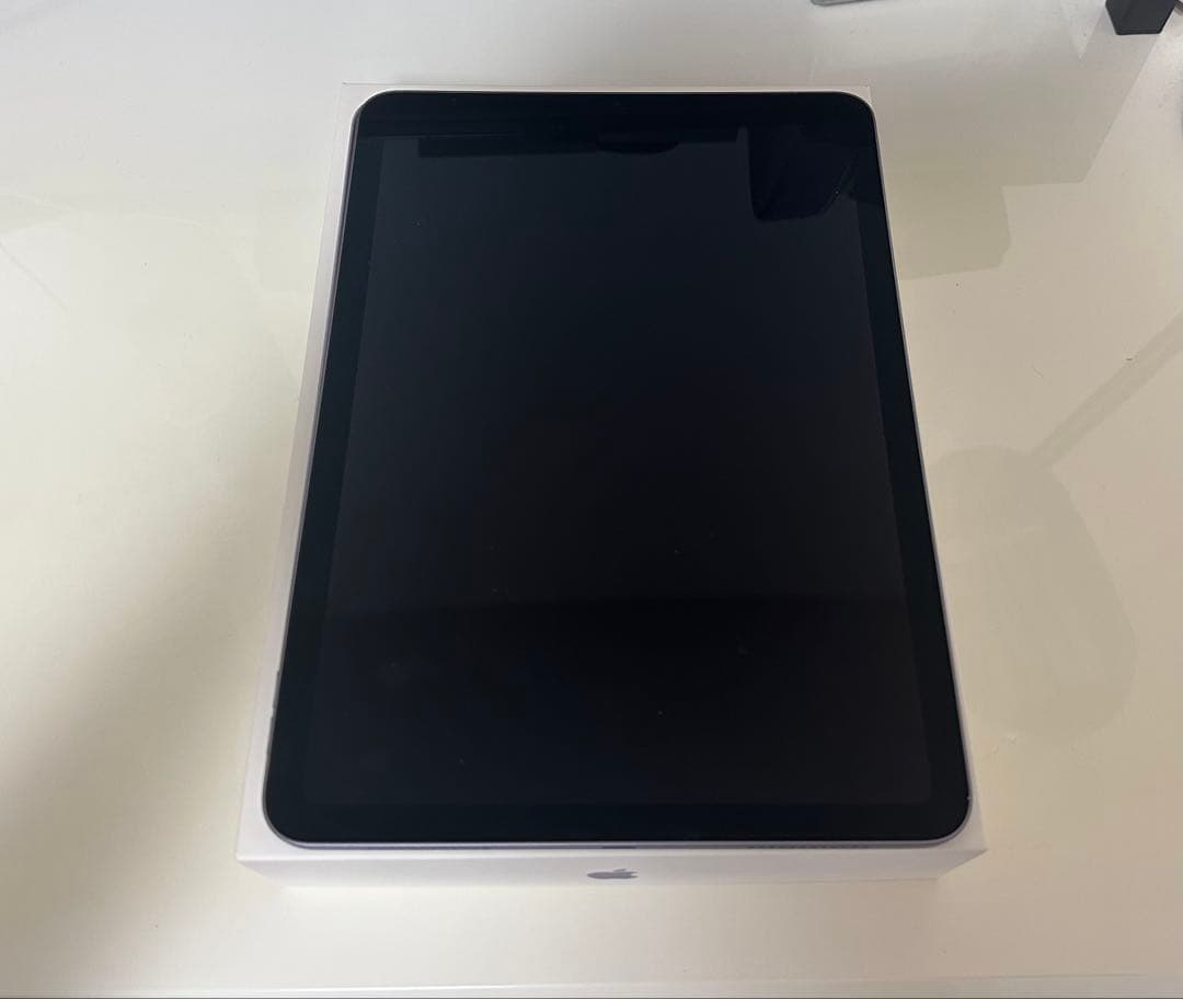 菅生【美品】iPad Air (第5世代) パープル256GB 本体