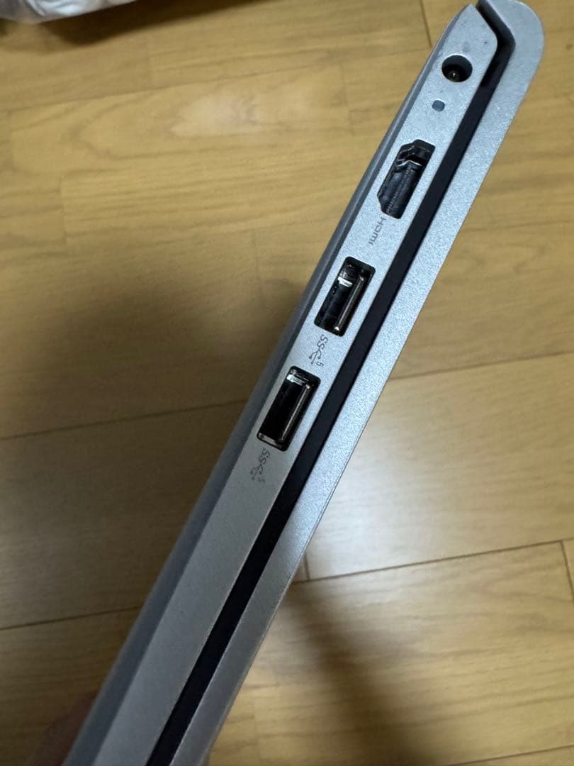 Dell Inspiron 15 (3520) 「美品/バッテリー劣化なし」