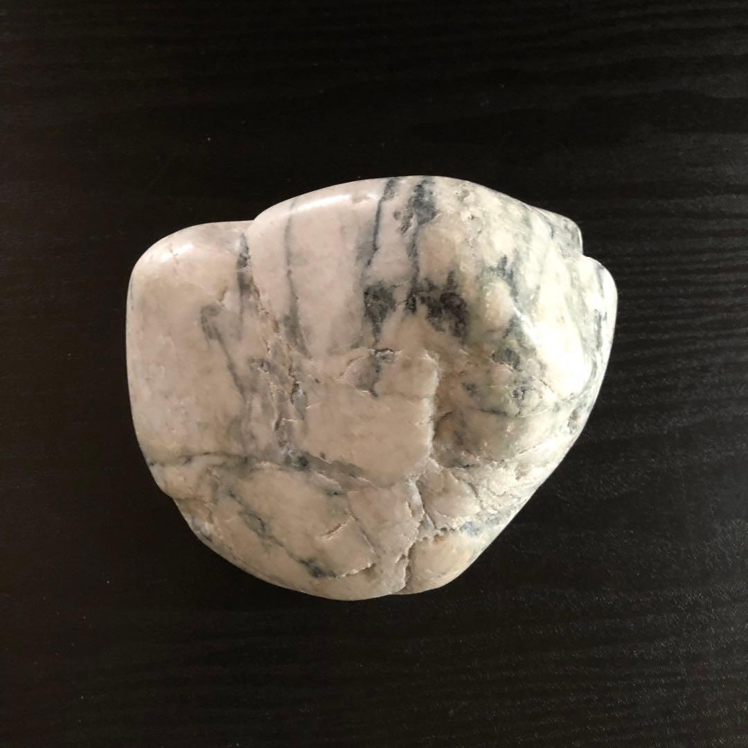 翡翠原石　糸魚川　姫川産