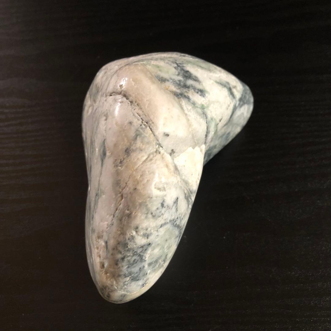 翡翠原石　糸魚川　姫川産