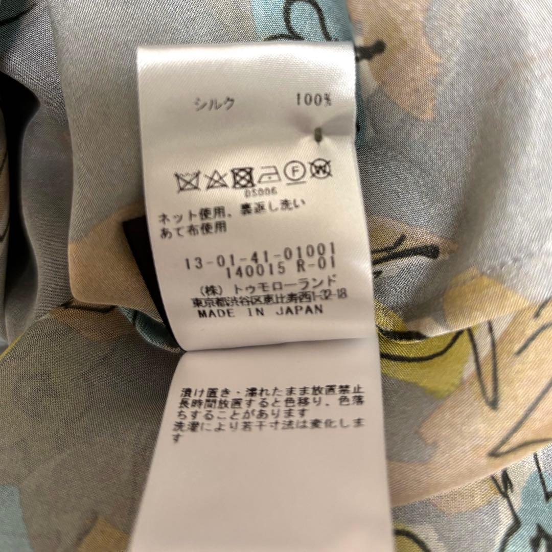 【新品未使用】リンズフラワープリント ボウタイブラウス　トゥモローランド