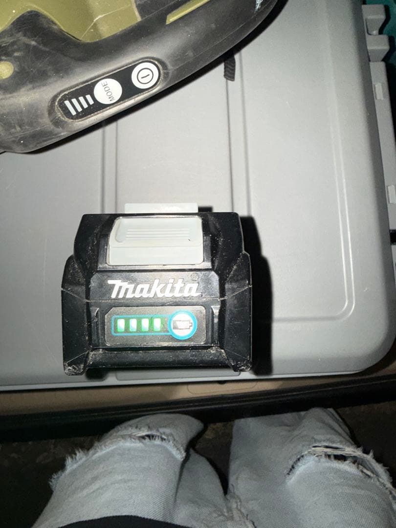 Makita CL003D 36V 充電式クリーナ　40Vバッテリー　2点