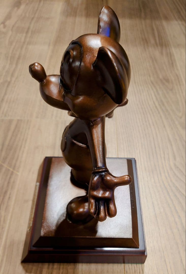 【新品】東京ディズニーランド　ミッキーマウスブロンズ像【未使用】
