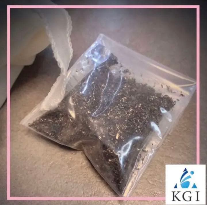 宇宙の流れ星の粉 ✨✨　✨✨✨✨イエローフェアリーウィッシュ✨✨