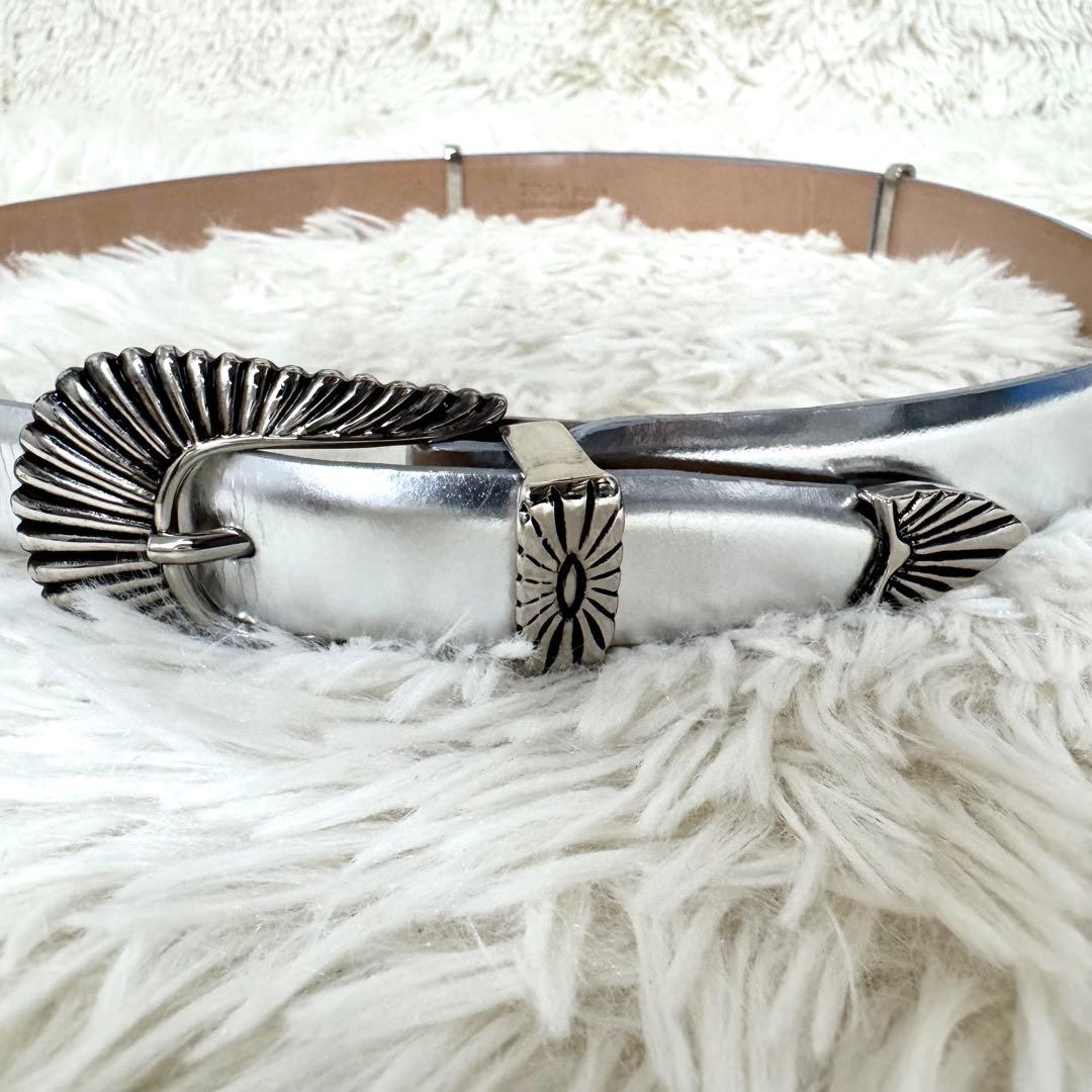 トーガ プルラ TOGApulla ダブルバックルベルト シルバー ウエスタン